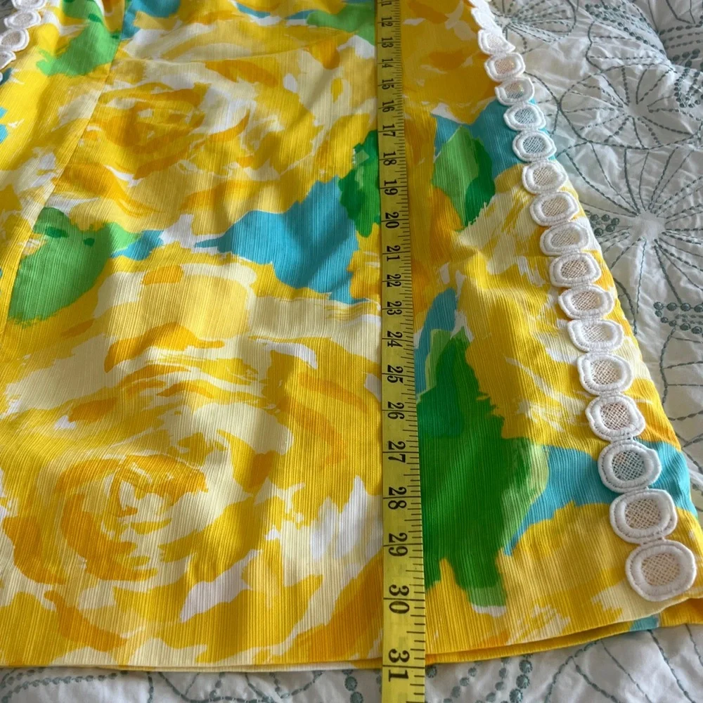 Lilly Pulitzer yellow rose dress
Size 4 - Picture 7 of 7